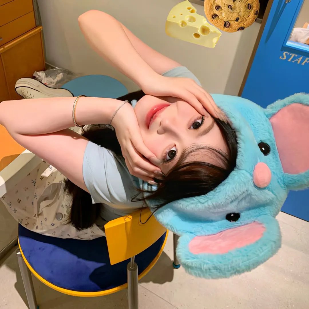 院子里的女人
